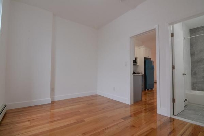 Brooklyn,New York 11208,Past Rentals,1101