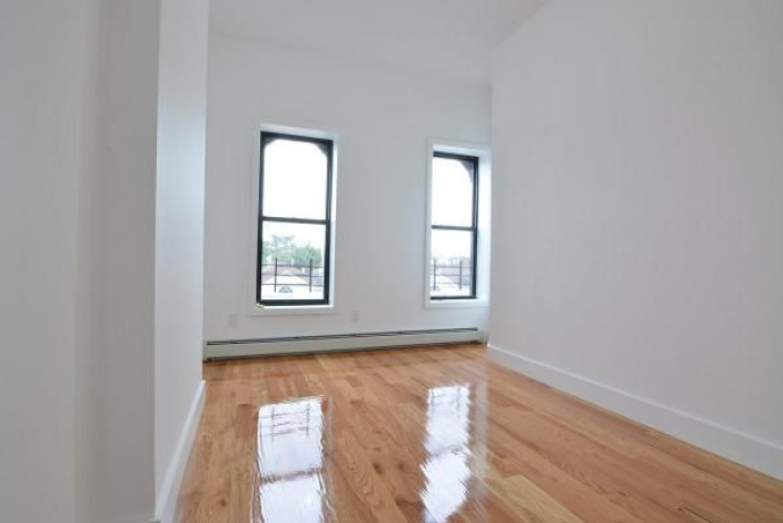 Brooklyn,New York 11208,Past Rentals,1101