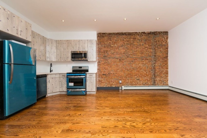 Brooklyn,New York 11207,In Contract,1103