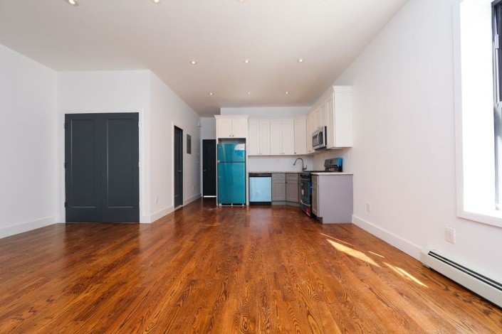 Brooklyn,New York 11207,In Contract,1107