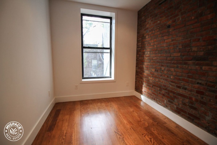 Brooklyn,New York 11233,Past Rentals,1109