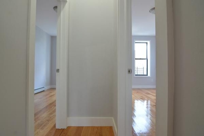 Brooklyn,New York 11207,Past Rentals,1112