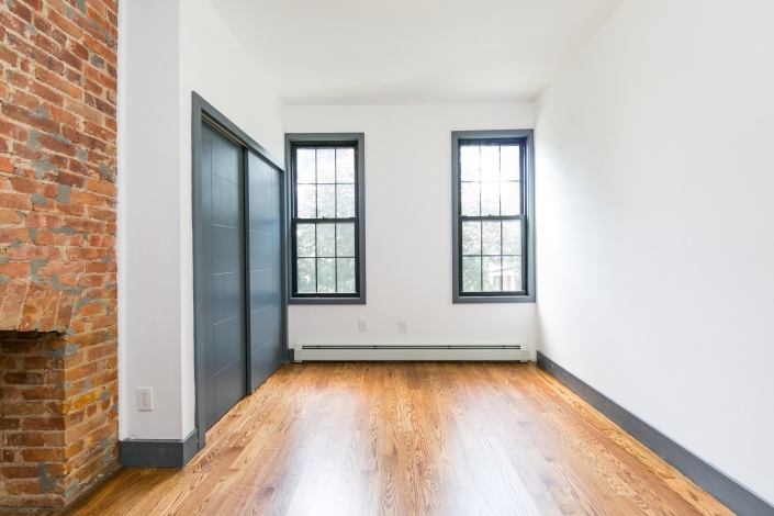 20 Logan St,Brooklyn,New York 11208,Sold,Logan St,1143