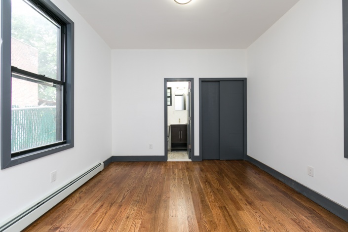 20 Logan St,Brooklyn,New York 11208,Sold,Logan St,1143