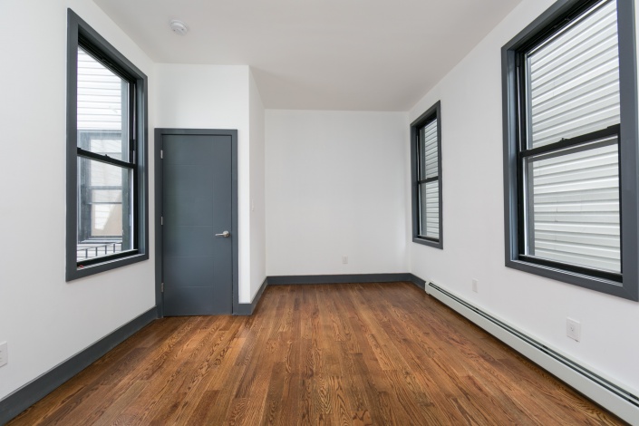 20 Logan St,Brooklyn,New York 11208,Sold,Logan St,1143