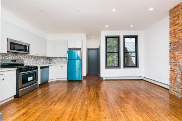 20 Logan St,Brooklyn,New York 11208,Sold,Logan St,1143