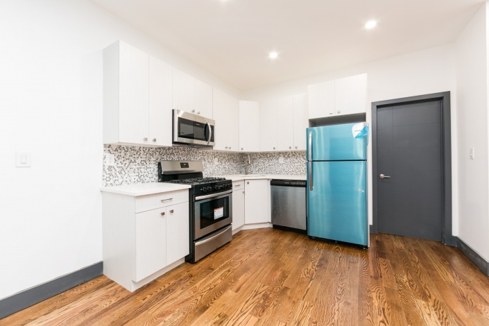 20 Logan St,Brooklyn,New York 11208,Sold,Logan St,1143