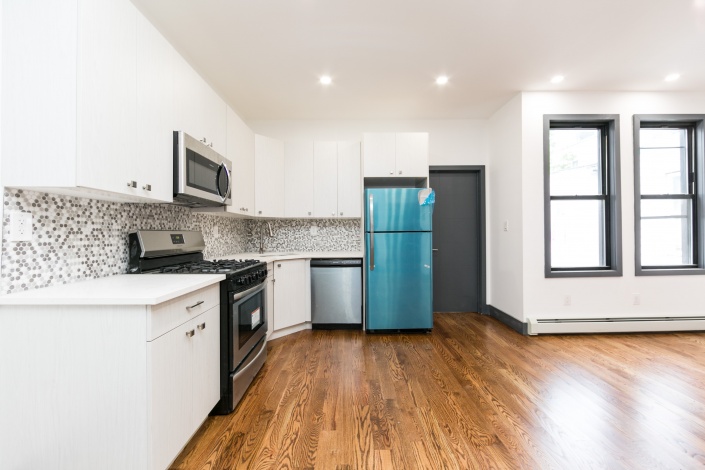 20 Logan St,Brooklyn,New York 11208,Sold,Logan St,1143