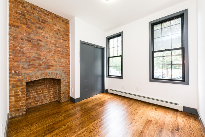 20 Logan St,Brooklyn,New York 11208,Sold,Logan St,1143