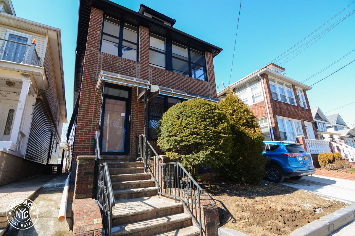 872 E 39th St, Apt 2F Brooklyn, NY, 11210