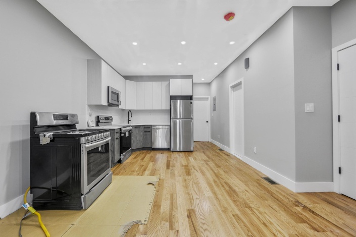 633 Crescent St St,Brooklyn,New York 11207,Sold,Crescent St,1183