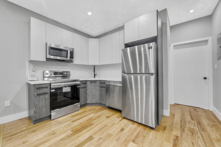 633 Crescent St St,Brooklyn,New York 11207,Sold,Crescent St,1183