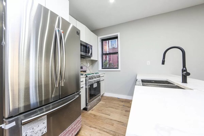 154 East 42nd St St,New York 11203,Sold,154 East 42nd St,1187