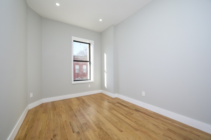 554 554,Brooklyn,New York,Sold,554,1188