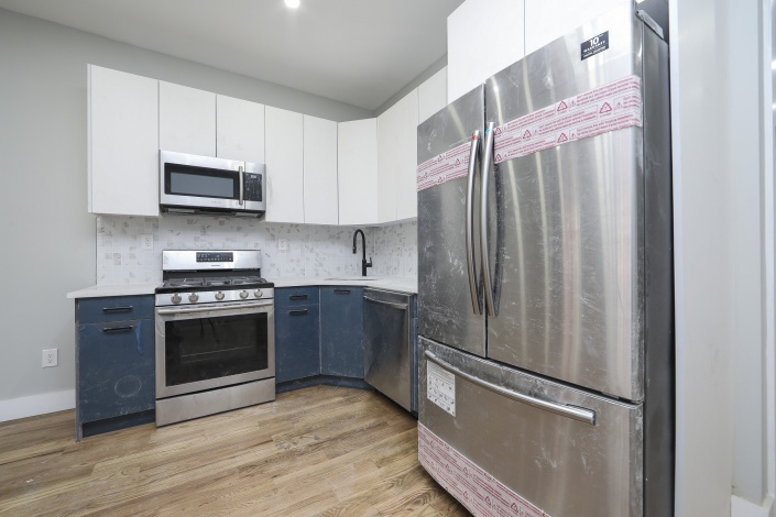 554 554,Brooklyn,New York,Sold,554,1188