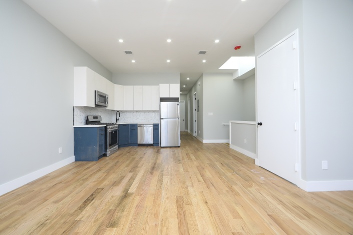 554 554,Brooklyn,New York,Sold,554,1188