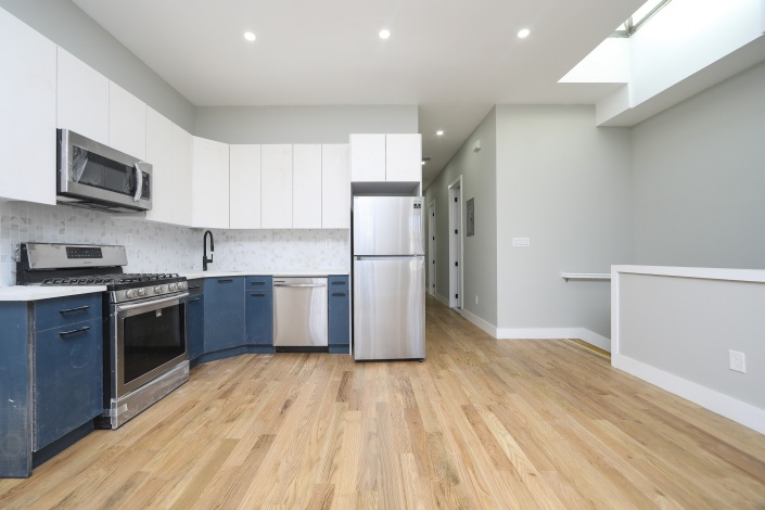 554 554,Brooklyn,New York,Sold,554,1188