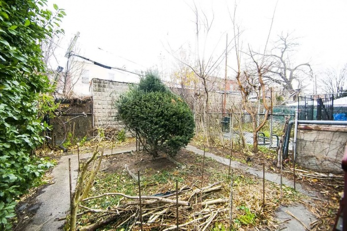 140 Hale Ave Brooklyn,New York 11208,Sold,Hale Ave,1212