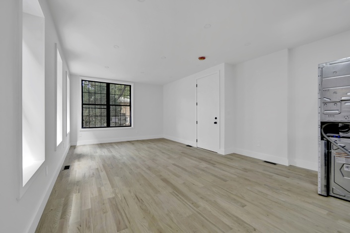 46th 283 East,Brooklyn,New York 11203,Sold,283 East,1216