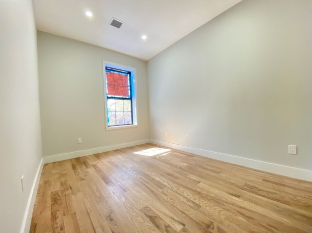 205 Lewis Brooklyn,New York 11221,Past Rentals,Lewis ,1222