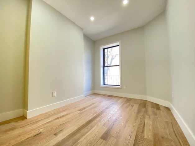 205 Lewis Brooklyn,New York 11221,Past Rentals,Lewis ,1222