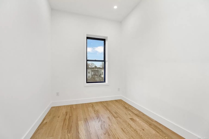 East New York,New York 11207,Sold,1271