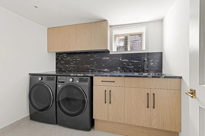 453 Stratford Rd,Brooklyn,New York 11218,Sold,Stratford Rd,1277