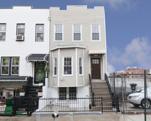 Brooklyn,New York 11233,Sold,1065