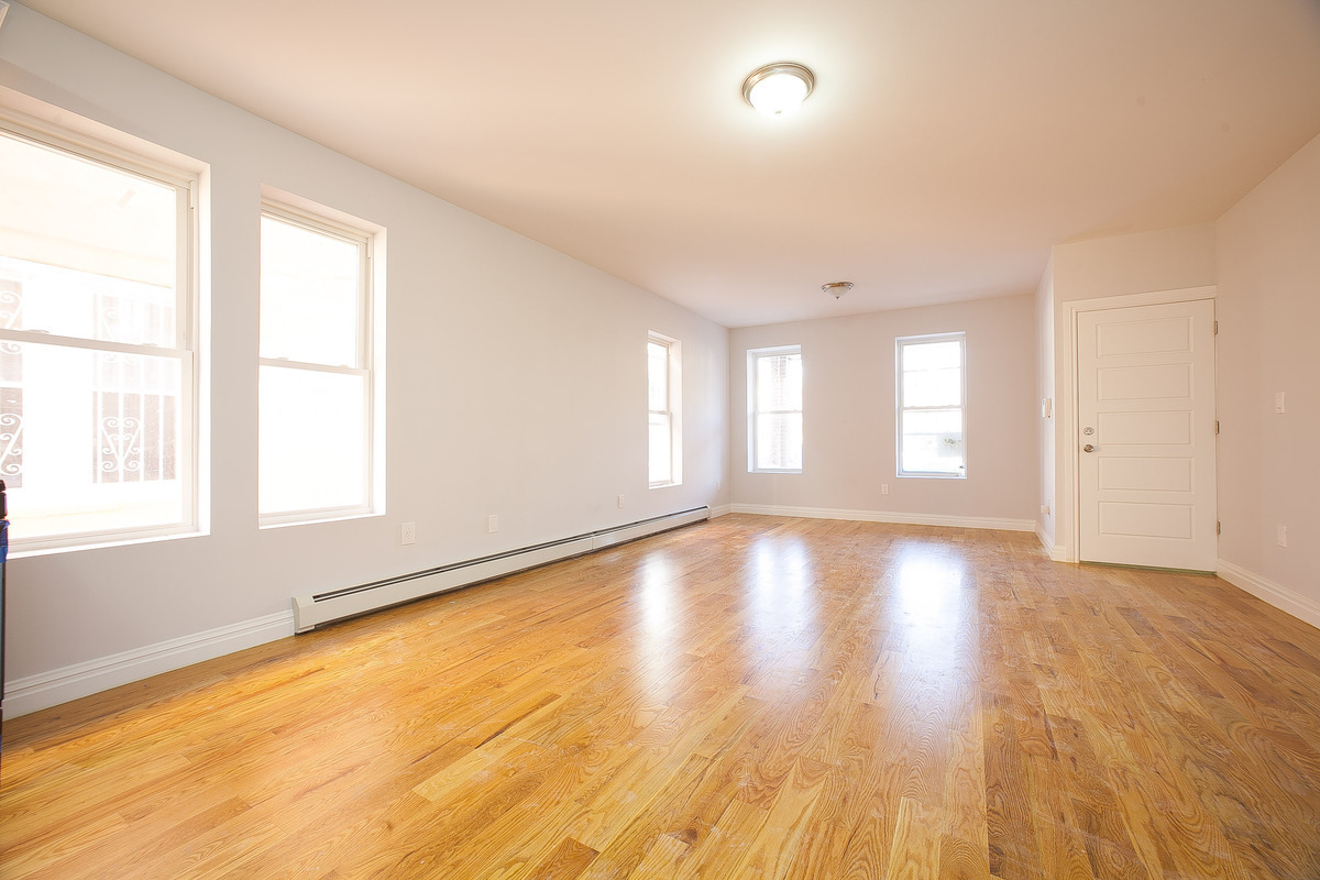 10506 131th St South Richmond Hill, NY