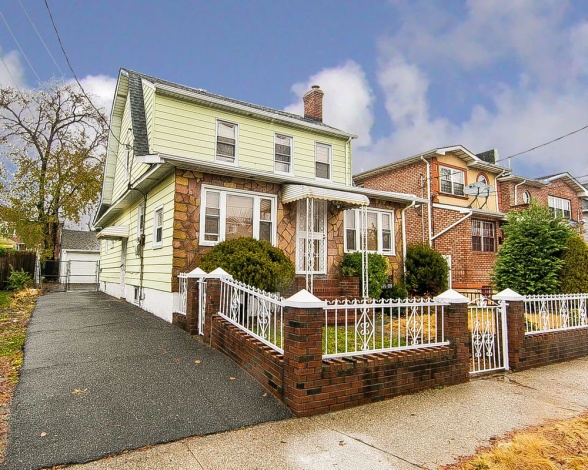 Saint Albans,New York 11412,Sold,1085